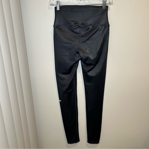 Alo Yoga High Waisted Shine Leggings Grey Size Medium - Picture 6 of 13